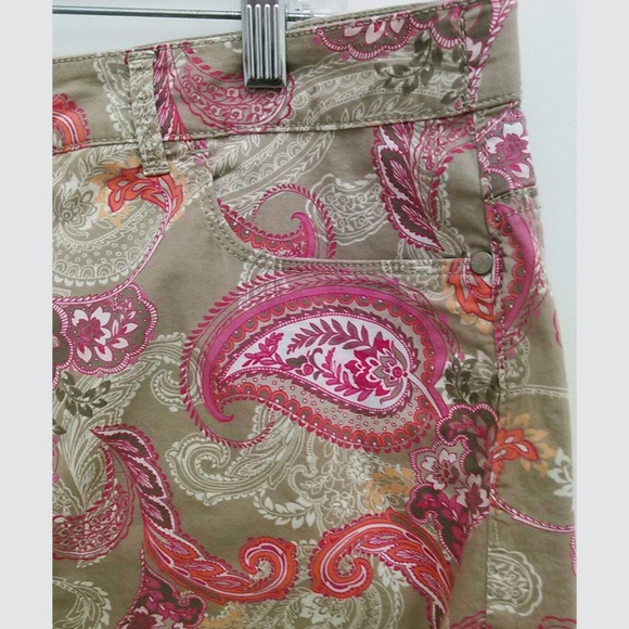 Croft & Barrow Sz 18 Skort Skirt Tan Pink Paisley - Picture 2 of 4